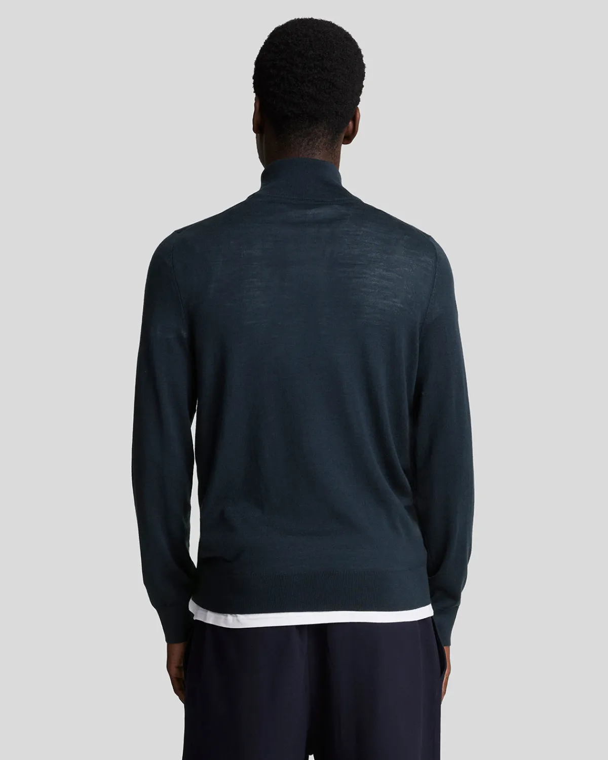 tonal_eagle_merino__zip_pullover_2-1.webp Lyle & Scott Reframed<Tonal Eagle Merino 1/4 Zip Pullover DarkNavy