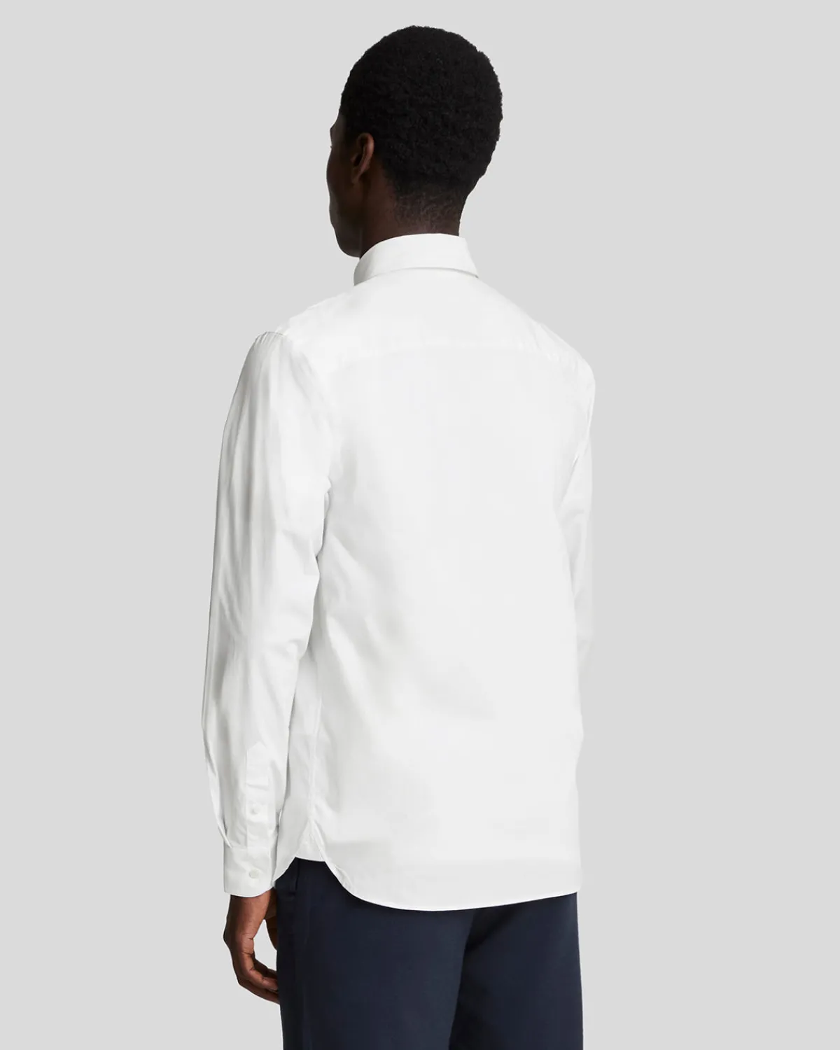 tonal_eagle_pflegeleichtes_popelinehemd_2-1.webp Lyle & Scott Reframed | Hemden<Tonal Eagle Pflegeleichtes Popeline-Hemd White