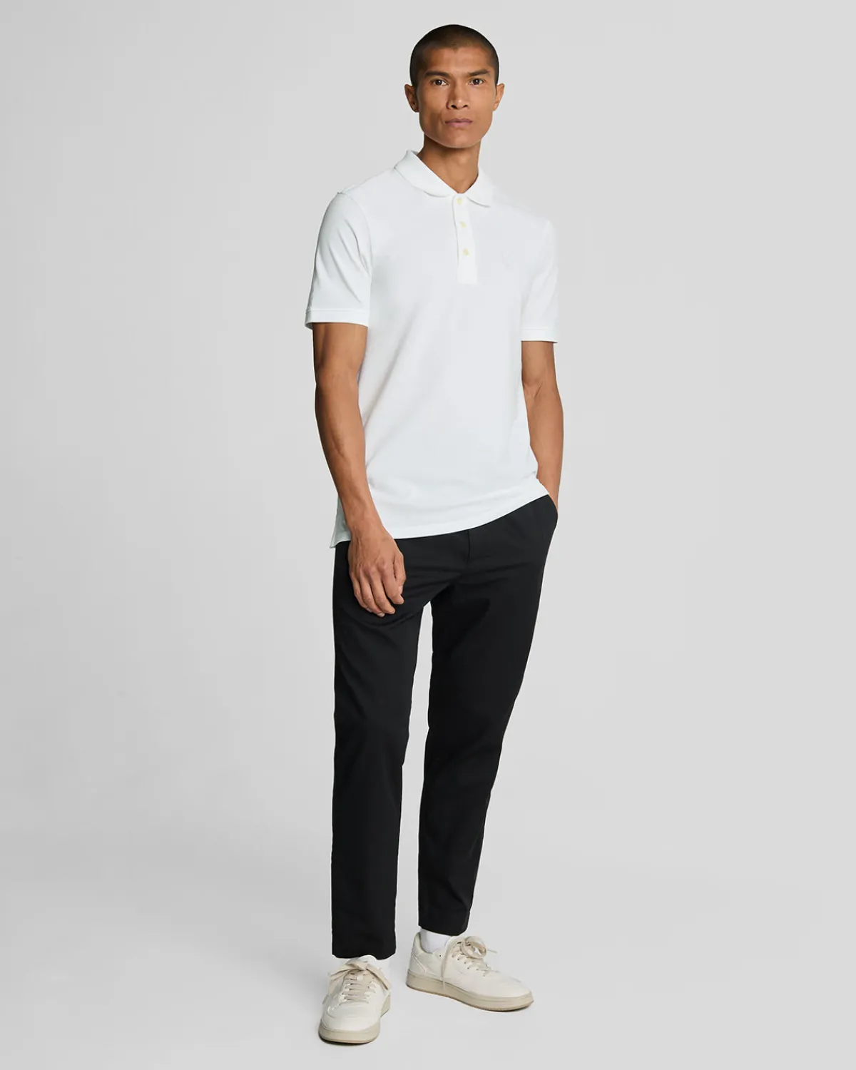 tonal_eagle_polohemd_1.webp Lyle & Scott Reframed | Polohemden<Tonal Eagle Polohemd Weiß