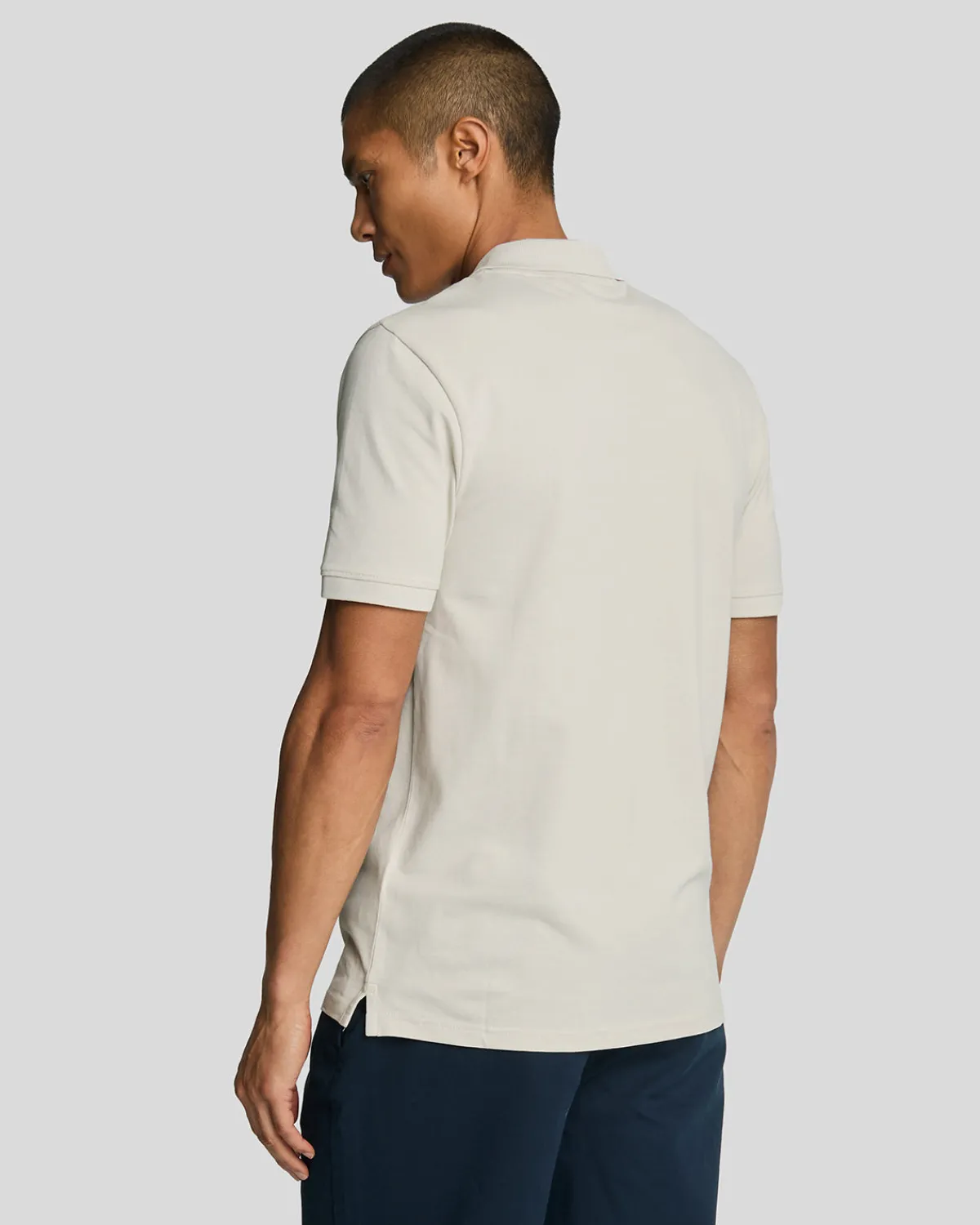 tonal_eagle_polohemd_2-2.webp Lyle & Scott Reframed | Polohemden<Tonal Eagle Polohemd Bucht