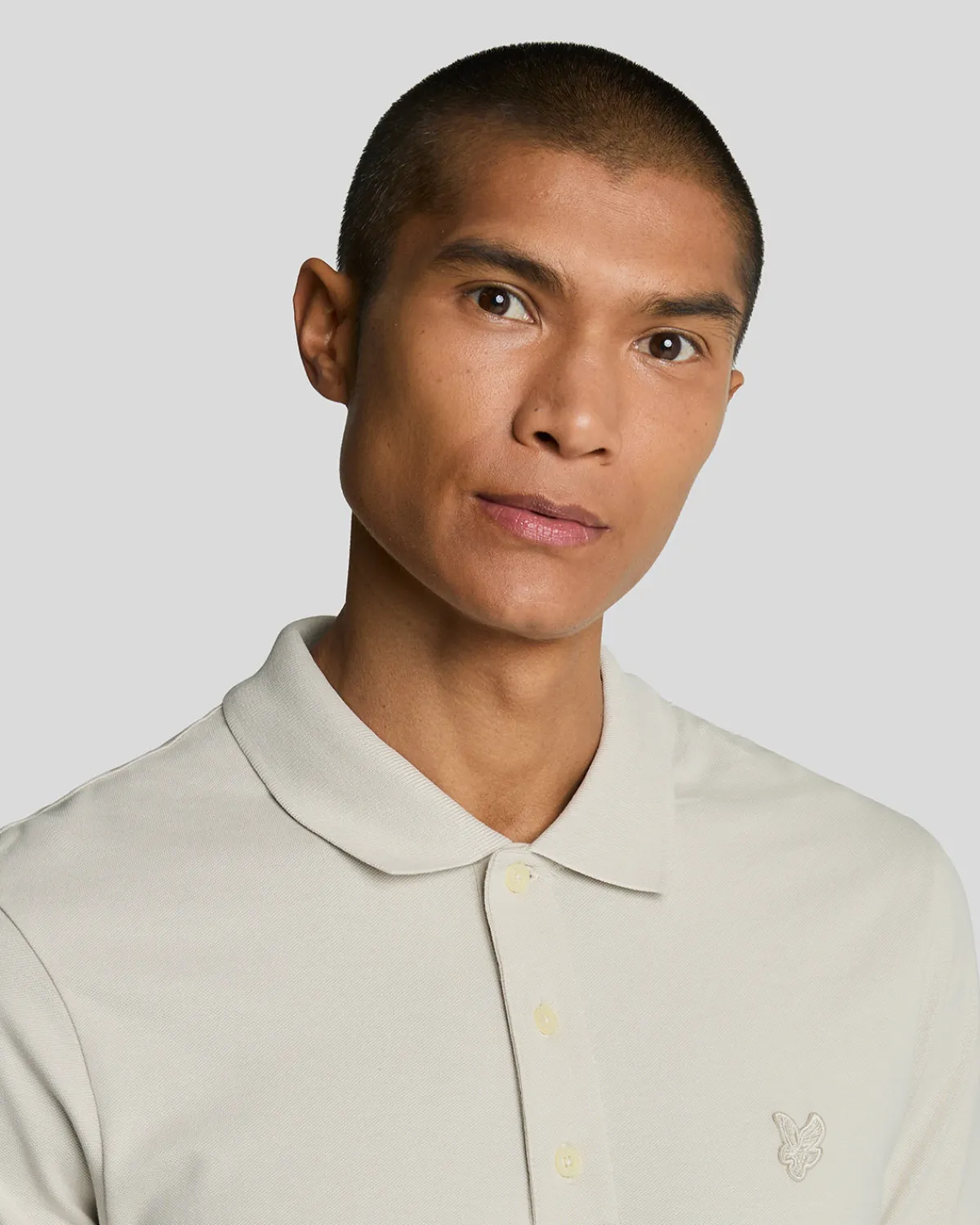 tonal_eagle_polohemd_3-2.webp Lyle & Scott Reframed | Polohemden<Tonal Eagle Polohemd Bucht