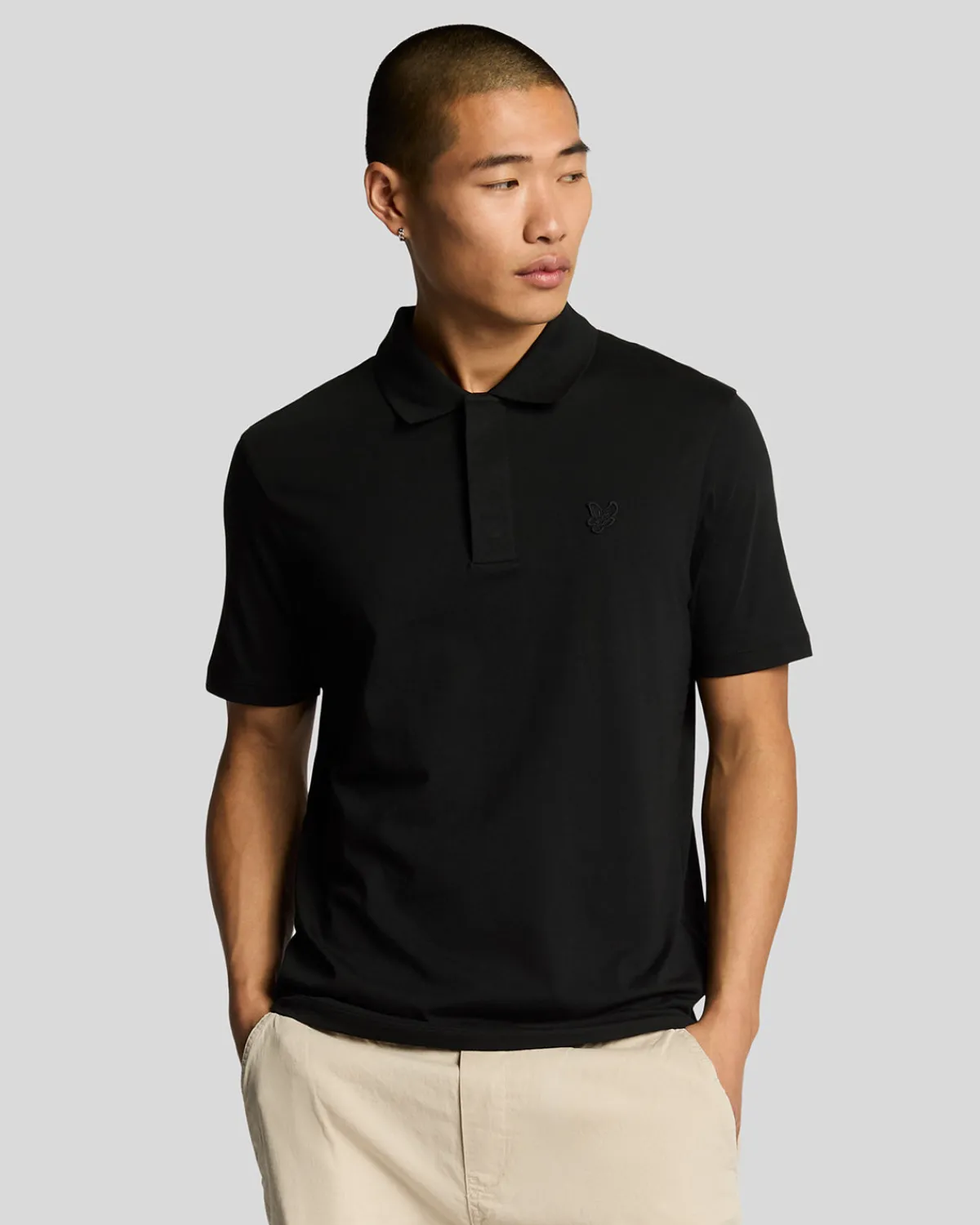 tonal_eagle_polohemd_aus_superfeiner_baumwolle_0-2.webp Lyle & Scott Reframed | Polohemden<Tonal Eagle Polohemd aus superfeiner Baumwolle JetBlack