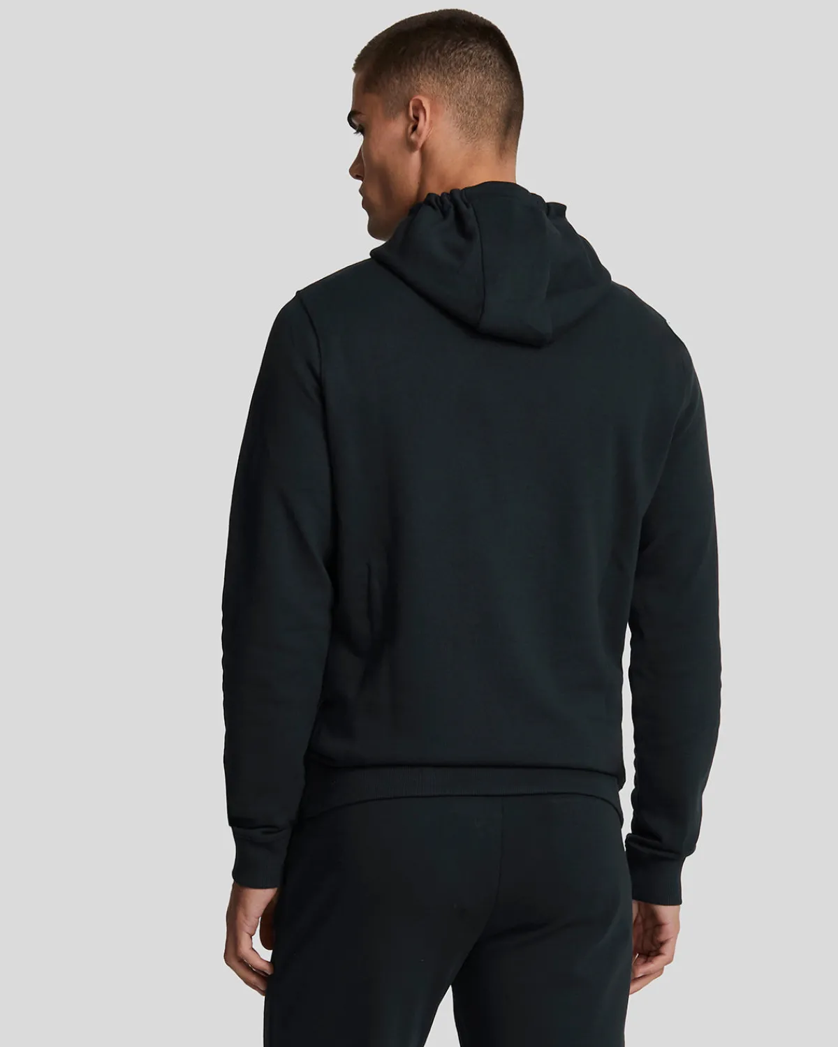 tonal_eagle_pullover_hoodie_2-2.webp Lyle & Scott Reframed | Kapuzenpullover<Tonal Eagle Pullover Hoodie Pechschwarz