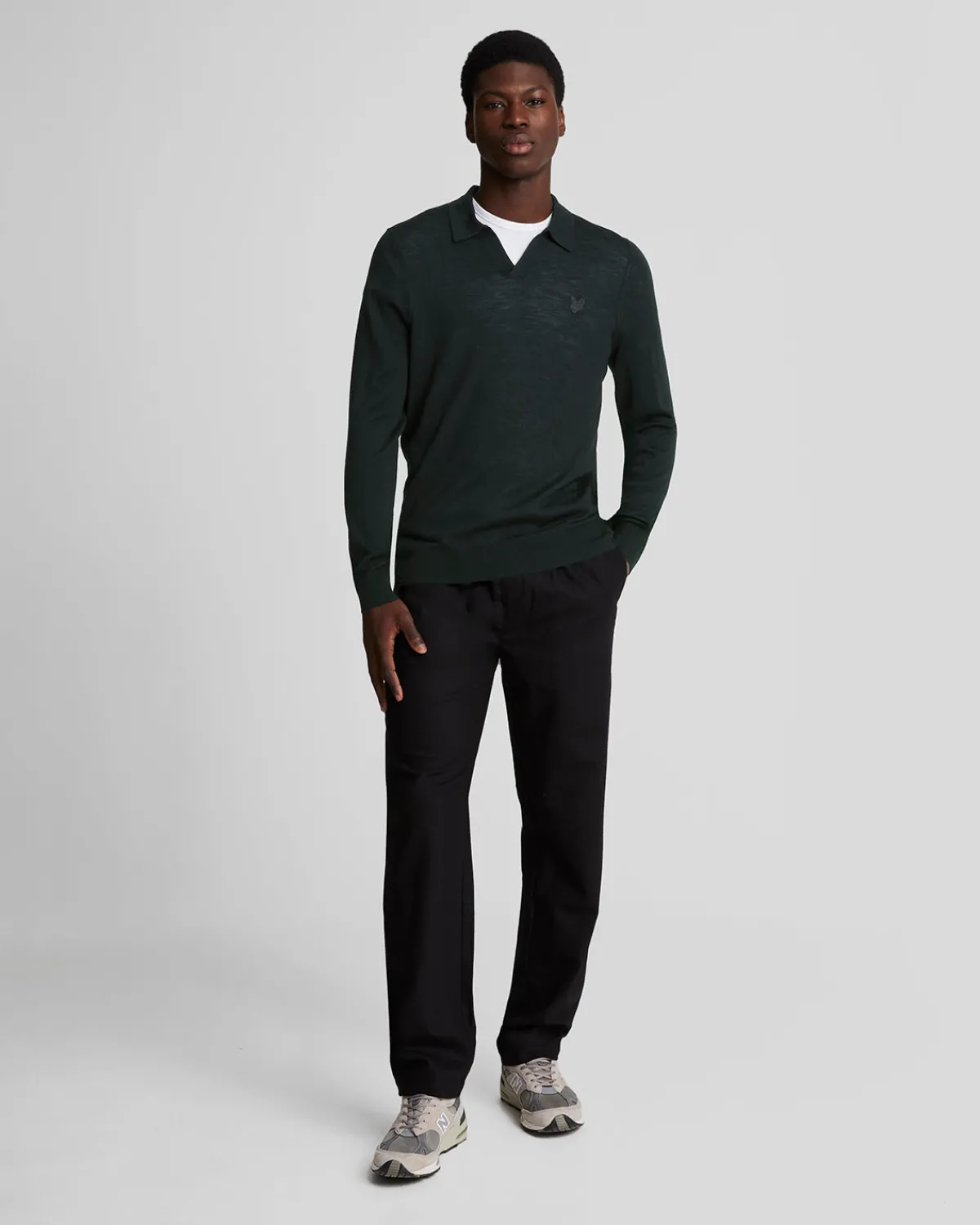 tonal_eagle_pullover_mit_kragen_aus_merino_1.webp Lyle & Scott Reframed<Tonal Eagle Pullover mit Kragen aus Merino JetBlack