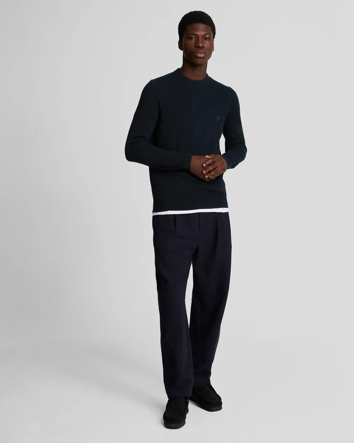 tonal_eagle_pullover_mit_rundhalsausschnitt_aus_lambswool_1-1.webp Lyle & Scott Reframed<Tonal Eagle Pullover mit Rundhalsausschnitt aus Lambswool DarkNavy
