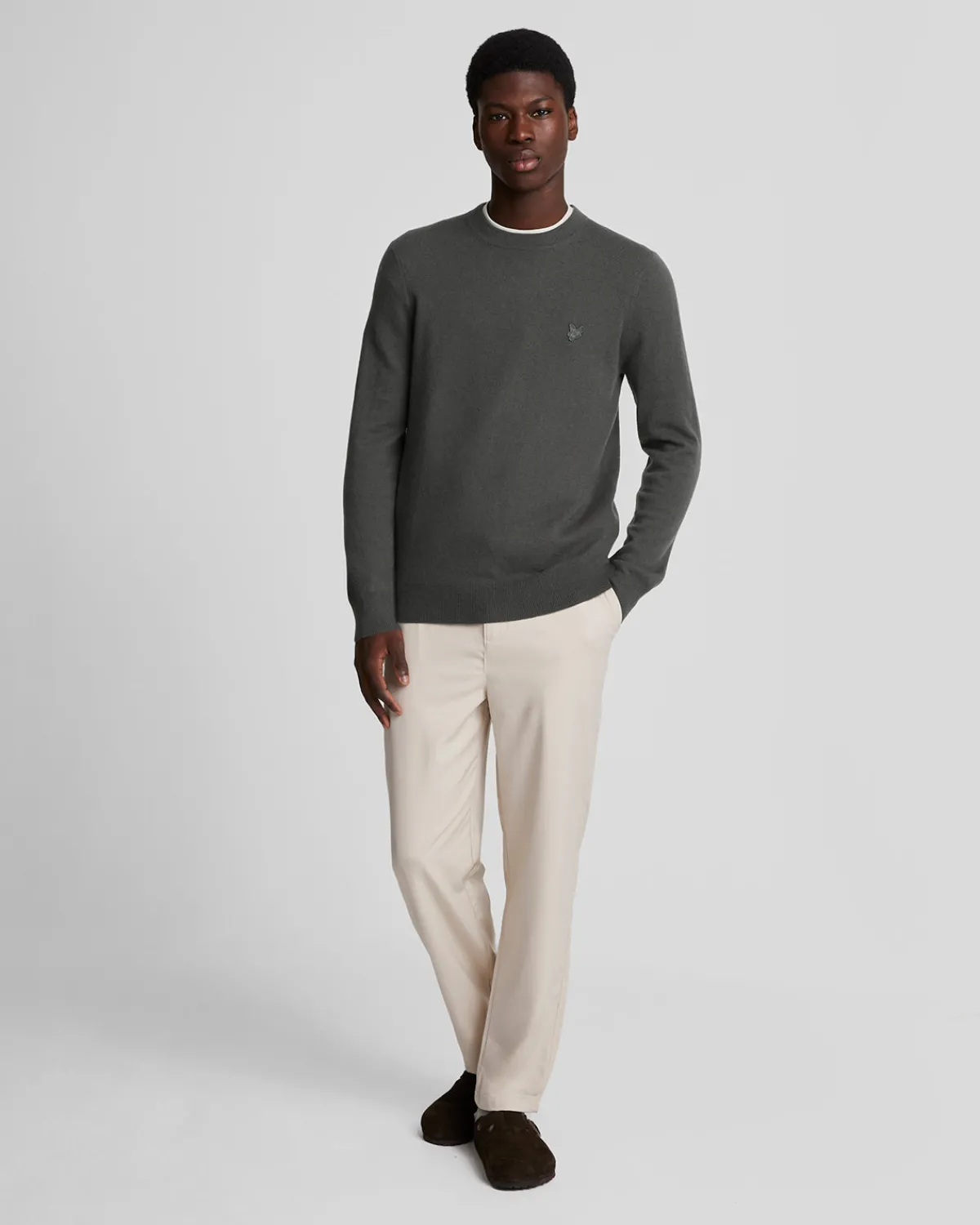 tonal_eagle_pullover_mit_rundhalsausschnitt_aus_lambswool_1-3.webp Lyle & Scott Reframed<Tonal Eagle Pullover mit Rundhalsausschnitt aus Lambswool Gunmetal