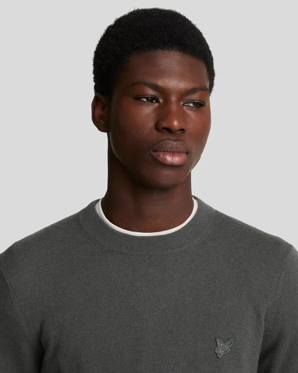 Lyle & Scott Reframed<Tonal Eagle Pullover mit Rundhalsausschnitt aus Lambswool Gunmetal