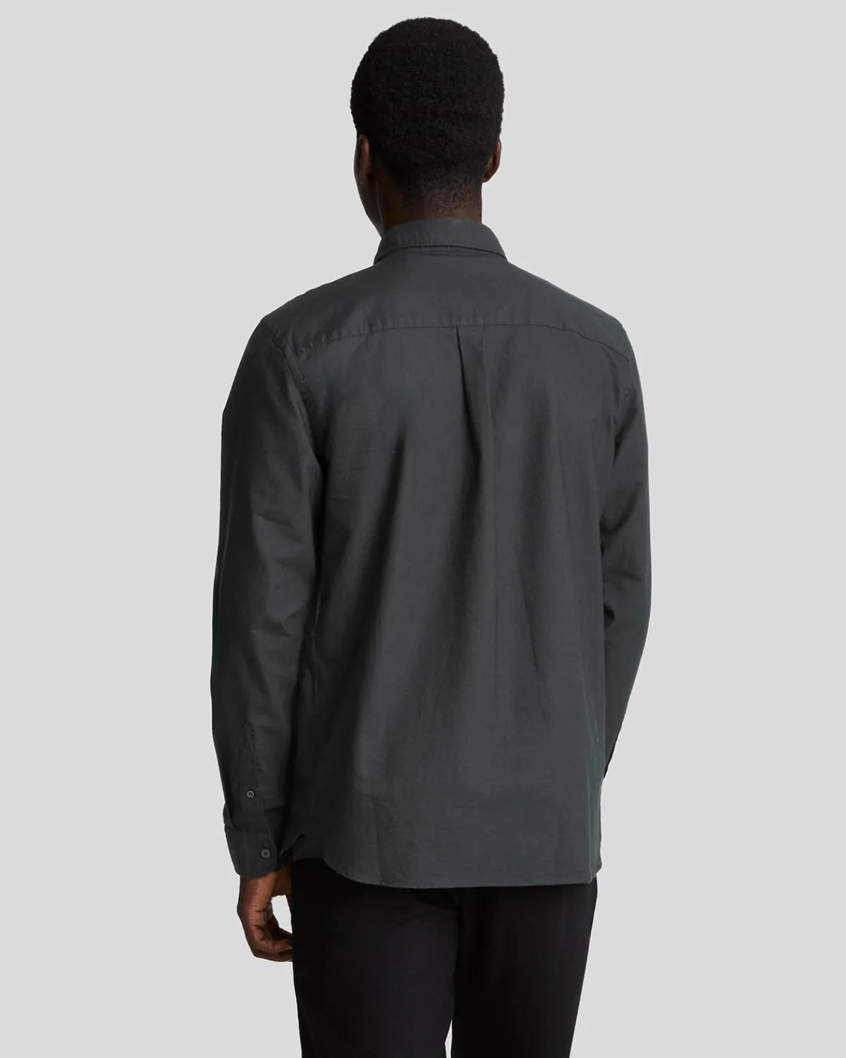 tonal_eagle_schlichtes_oxford_hemd_2.webp Lyle & Scott Reframed | Hemden<Tonal Eagle Schlichtes Oxford Hemd JetBlack