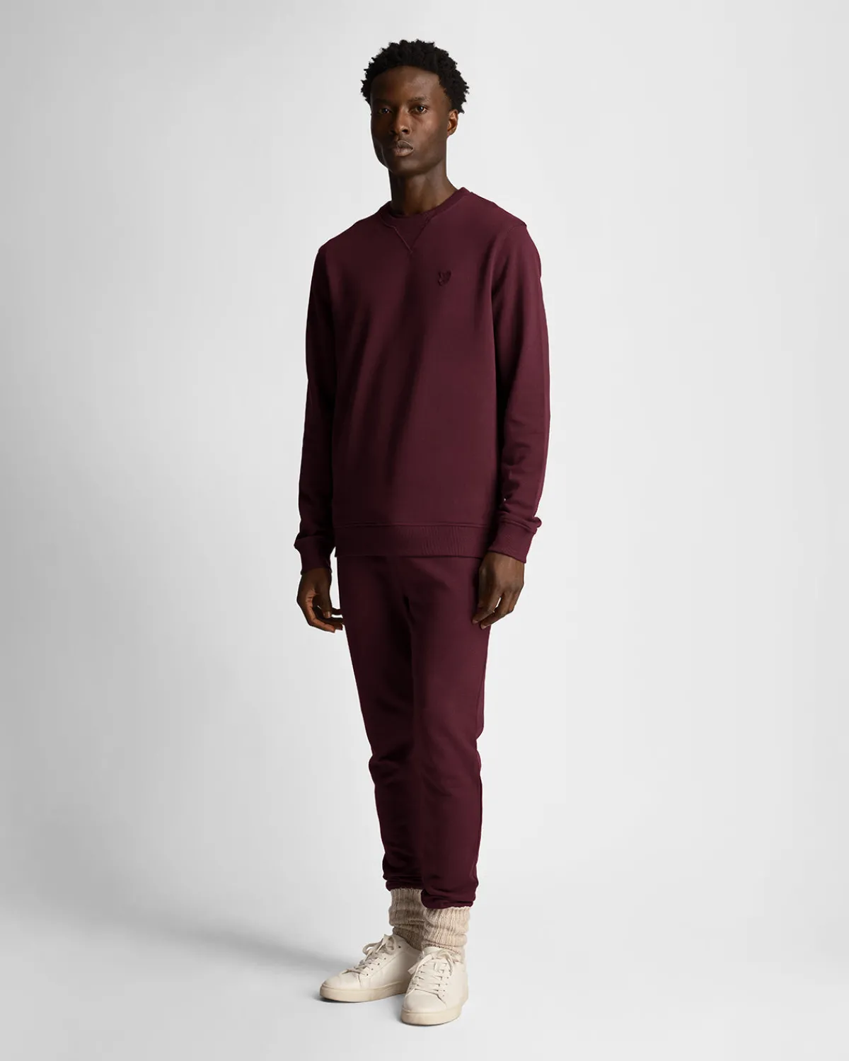 tonal_eagle_sweatshirt_mit_rundhalsausschnitt_1-7.webp Lyle & Scott Sweatshirts<Tonal Eagle Sweatshirt mit Rundhalsausschnitt Burgund