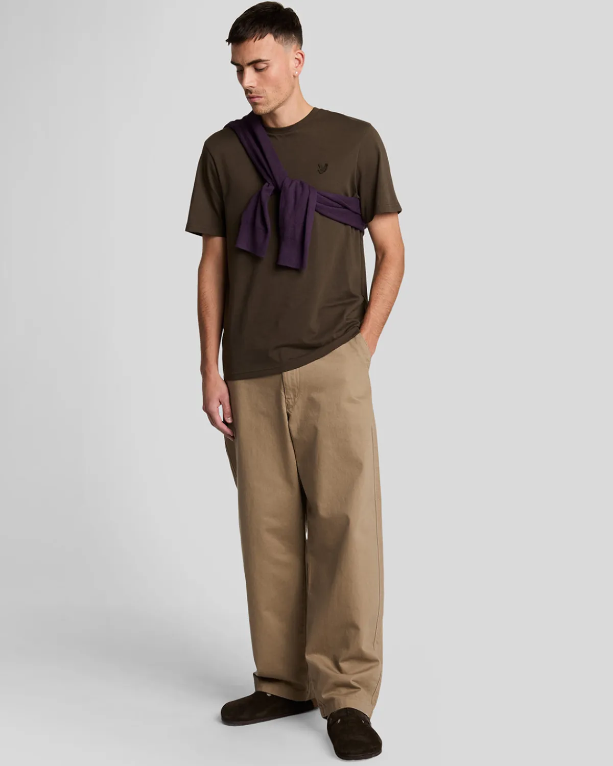 tonal_eagle_tshirt_1.webp Lyle & Scott Reframed | T-shirts<Tonal Eagle T-Shirt FormGreen