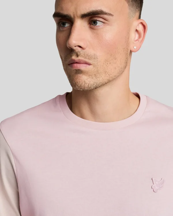 Lyle & Scott Reframed | T-shirts<Tonal Eagle T-Shirt PinkSalt