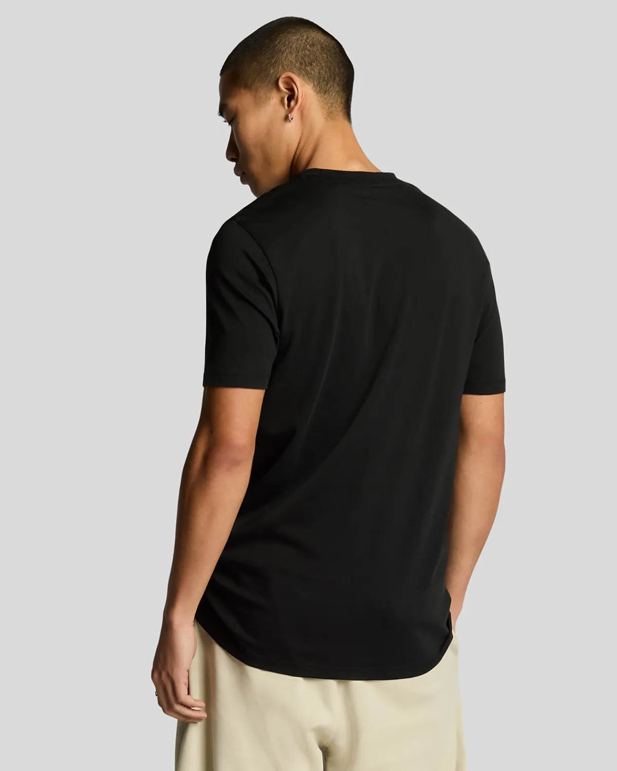 tonal_eagle_tshirt_aus_superfeiner_baumwolle_2-2.webp Lyle & Scott Reframed | T-shirts<Tonal Eagle T-Shirt aus superfeiner Baumwolle JetBlack