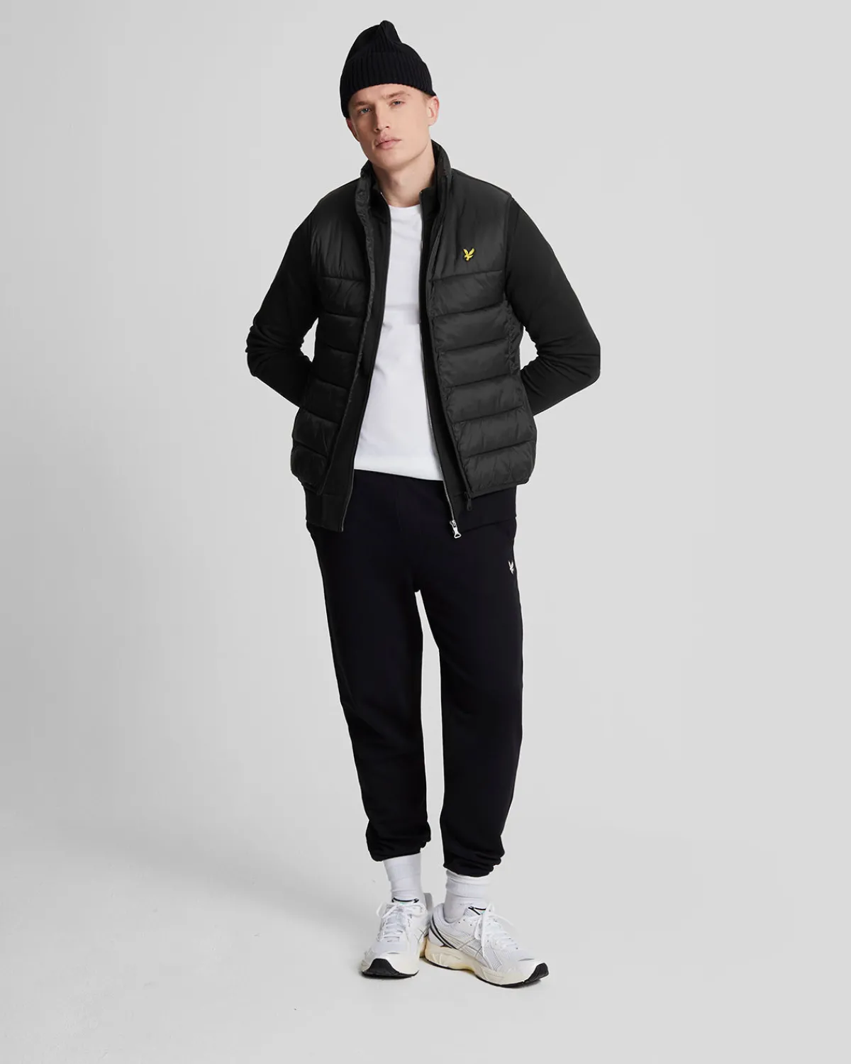 watteweste_1-1.webp Lyle & Scott Mäntel & Jacken<Watteweste Pechschwarz