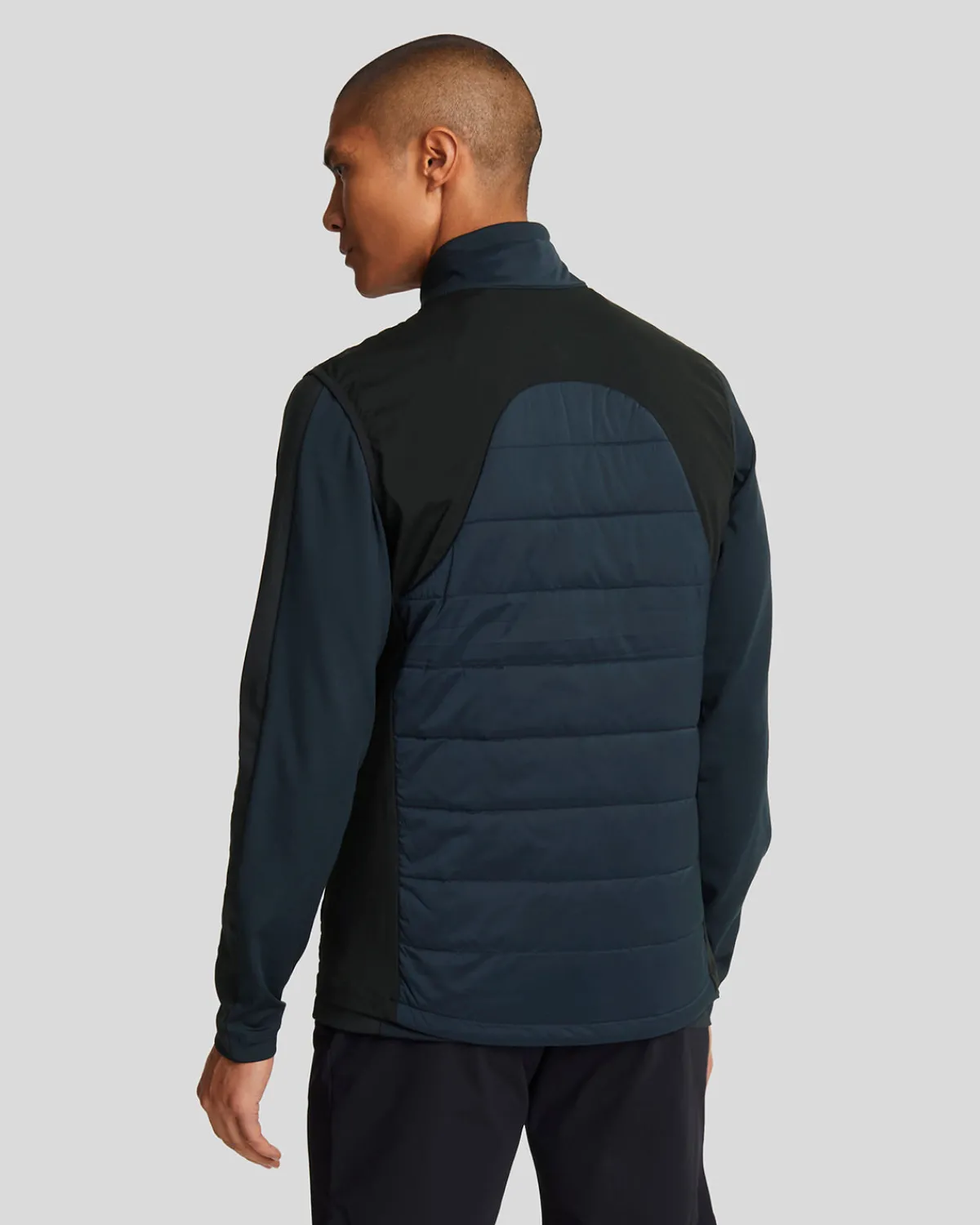 wattierte_golfweste_2.webp Lyle & Scott Golf | Mäntel & Jacken<Wattierte Golfweste DarkNavy