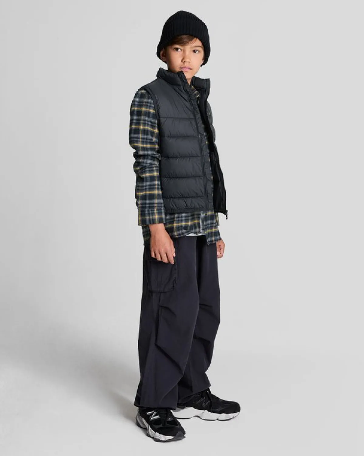 wattierte_kinderweste_1.webp Lyle & Scott Kinder Mäntel & Jacken<Wattierte Kinderweste Pechschwarz