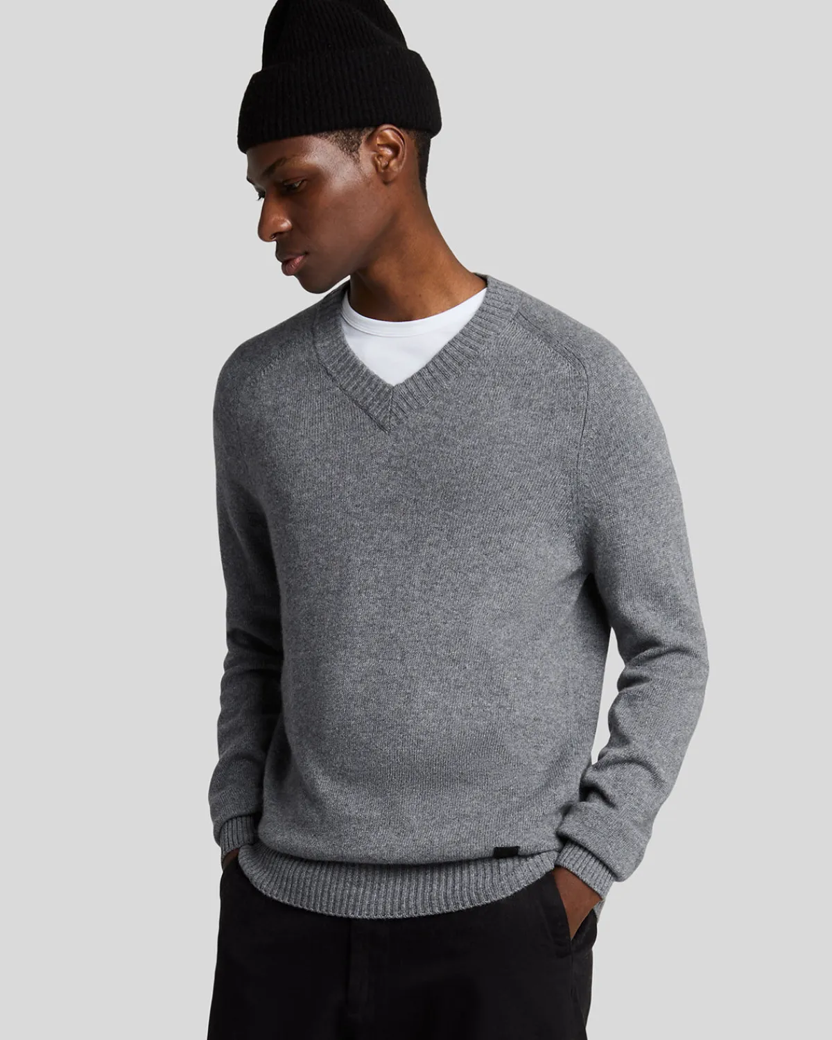 year_knitwear__pullover_mit_vausschnitt_0-1.webp Lyle & Scott 150 Jahre Strickwaren | Pullover & Strickwaren<150 Year Knitwear - Pullover mit V-Ausschnitt GreyHeather