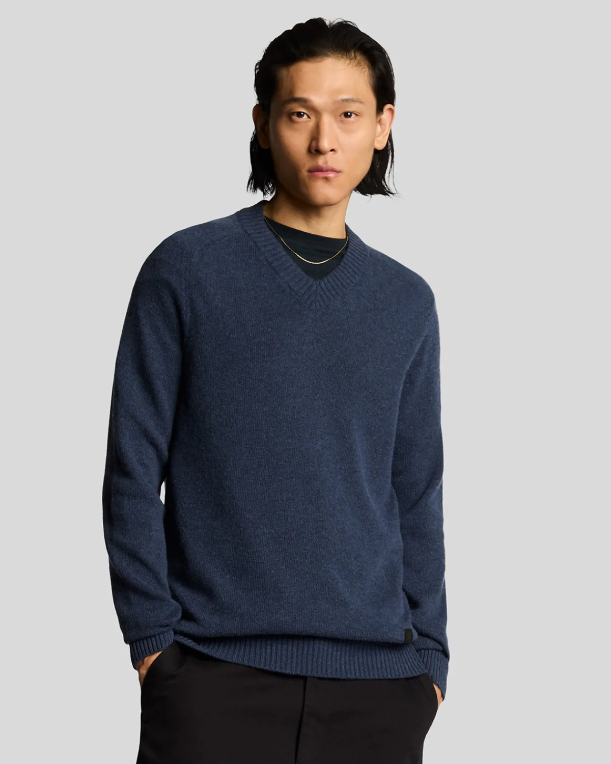 year_knitwear__pullover_mit_vausschnitt_0-4.webp Lyle & Scott 150 Jahre Strickwaren | Pullover & Strickwaren<150 Year Knitwear - Pullover mit V-Ausschnitt NavyHeather