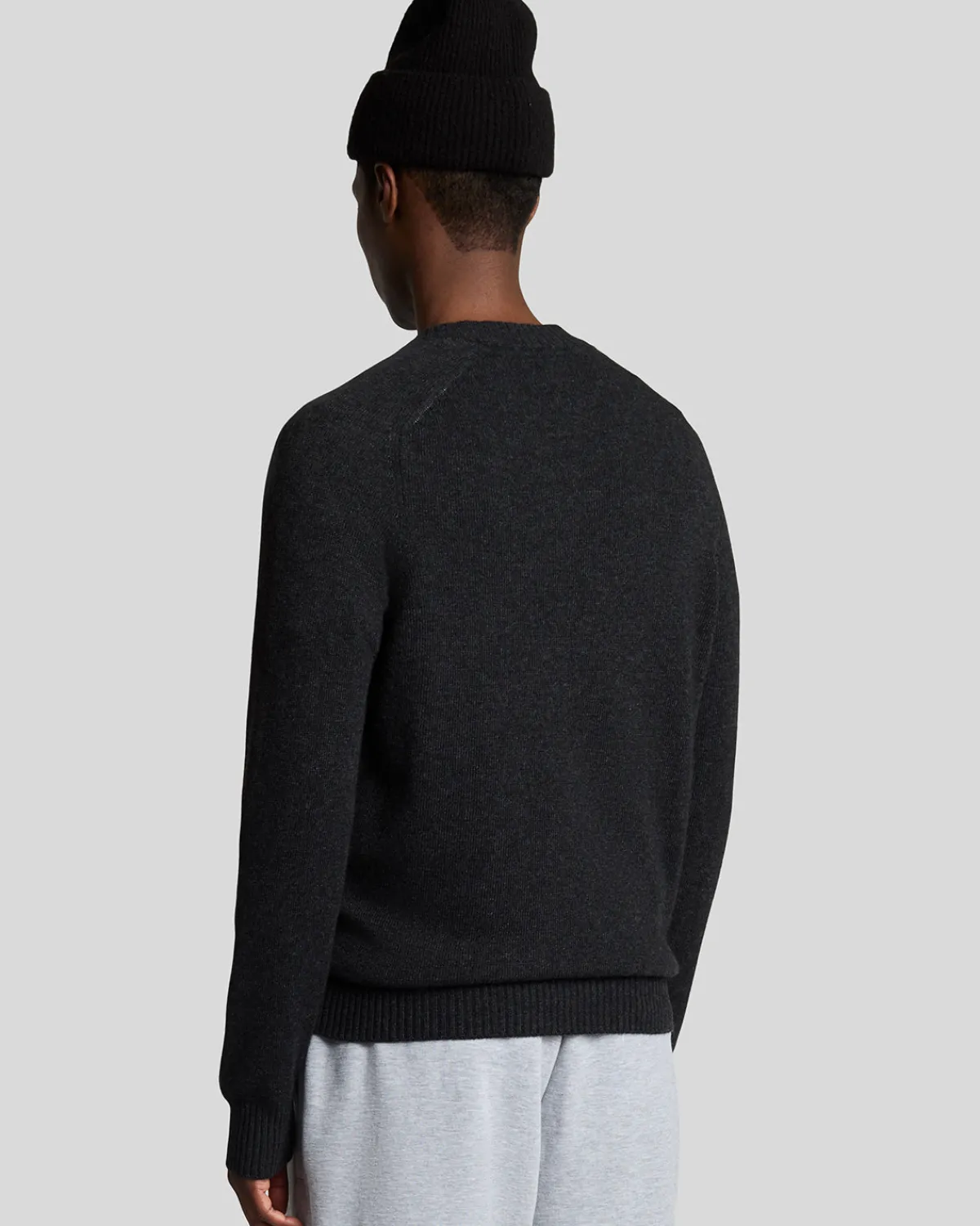 year_knitwear__pullover_mit_vausschnitt_2.webp Lyle & Scott 150 Jahre Strickwaren | Pullover & Strickwaren<150 Year Knitwear - Pullover mit V-Ausschnitt BlackHeather