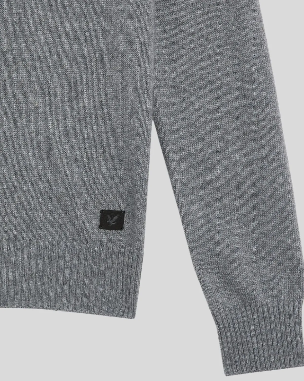 year_knitwear__pullover_mit_vausschnitt_5-1.webp Lyle & Scott 150 Jahre Strickwaren | Pullover & Strickwaren<150 Year Knitwear - Pullover mit V-Ausschnitt GreyHeather