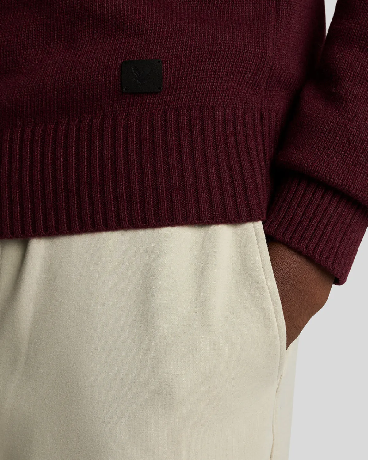 year_knitwear__rundhalspullover_4-3.webp Lyle & Scott 150 Jahre Strickwaren | Pullover & Strickwaren<150 Year Knitwear - Rundhals-Pullover BurgundyHeather