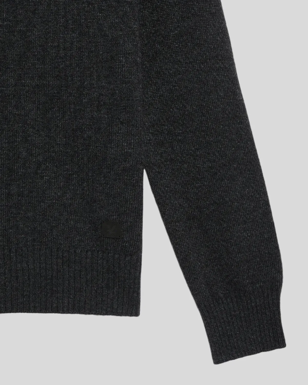 year_knitwear__rundhalspullover_5-4.webp Lyle & Scott 150 Jahre Strickwaren | Pullover & Strickwaren<150 Year Knitwear - Rundhals-Pullover BlackHeather